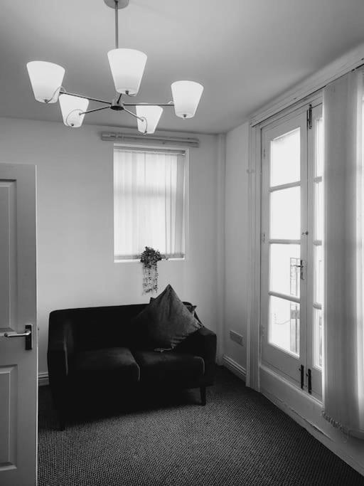 High Street, 2 Bed, Newly Refurb Apartamento Leamington Spa Exterior foto