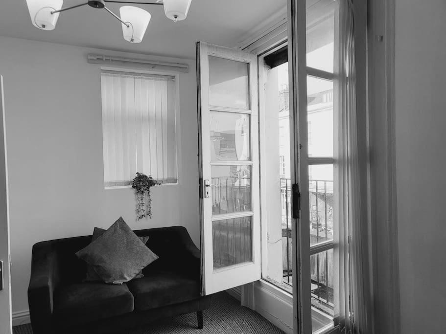 High Street, 2 Bed, Newly Refurb Apartamento Leamington Spa Exterior foto